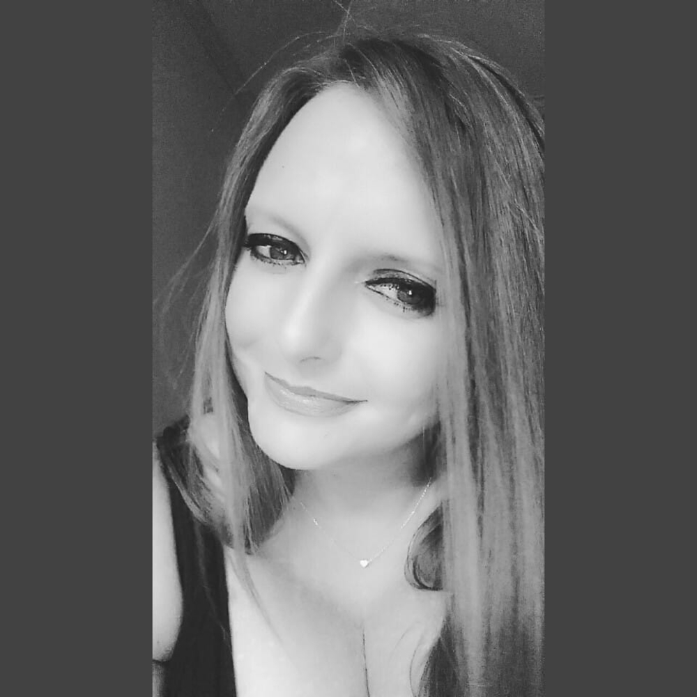 Meet your Posher, Roxanne